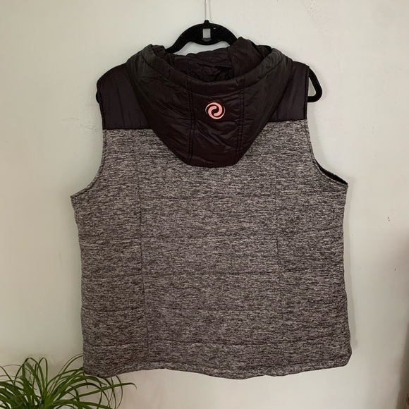 Active Zone-Sleeveless Puffy Jacket-NWT - Picture 7 of 8